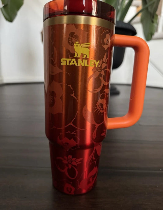 The Stanley 1913 x Karol G 30oz H2.0 Flowstate Quencher Tumbler NEW IN HAND